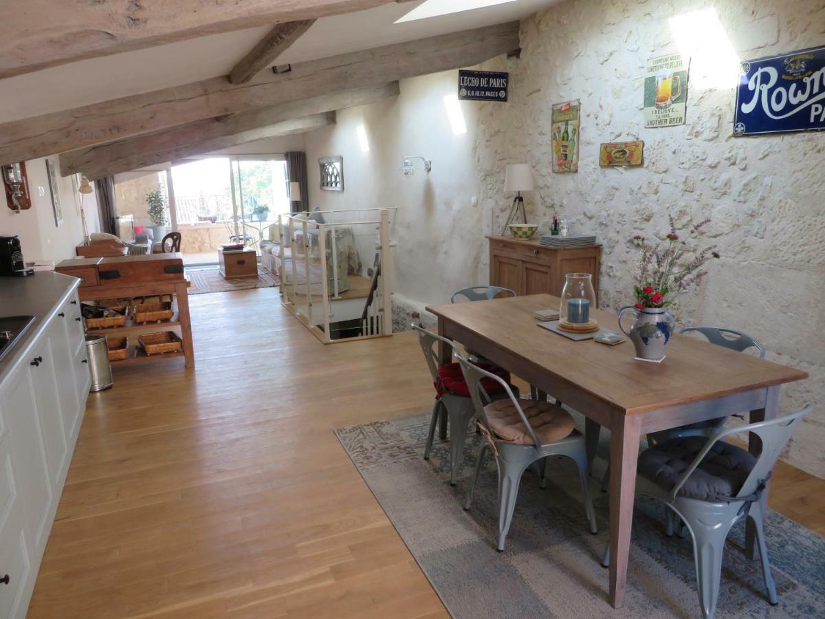 Apartment Bellevue Aubeterre-sur-Dronne Esterno foto